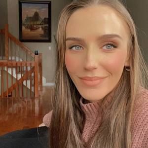 Meet your Posher, Ines